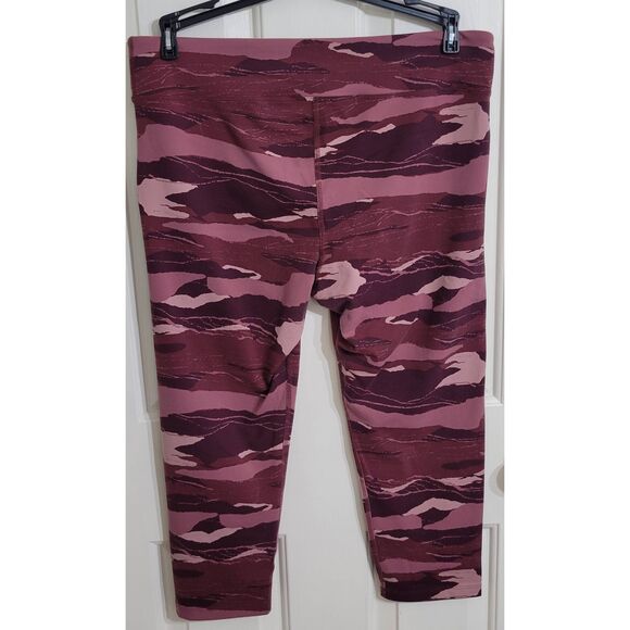 L.L. Bean Sz L Boundless Performance Lycra-Black-Tech Cropped Leggings UPF50+ Pr - Picture 3 of 5